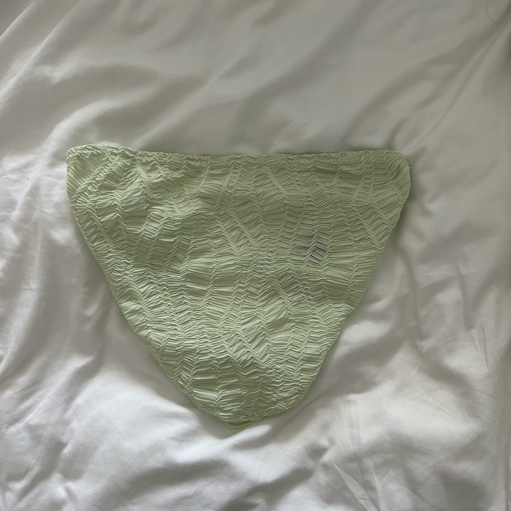 BUNDLE: Going out tops - Picture 4 of 7